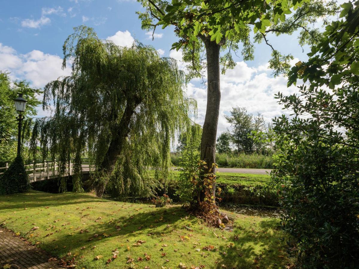 Apartment In Sint Maartensbrug With Garden エクステリア 写真